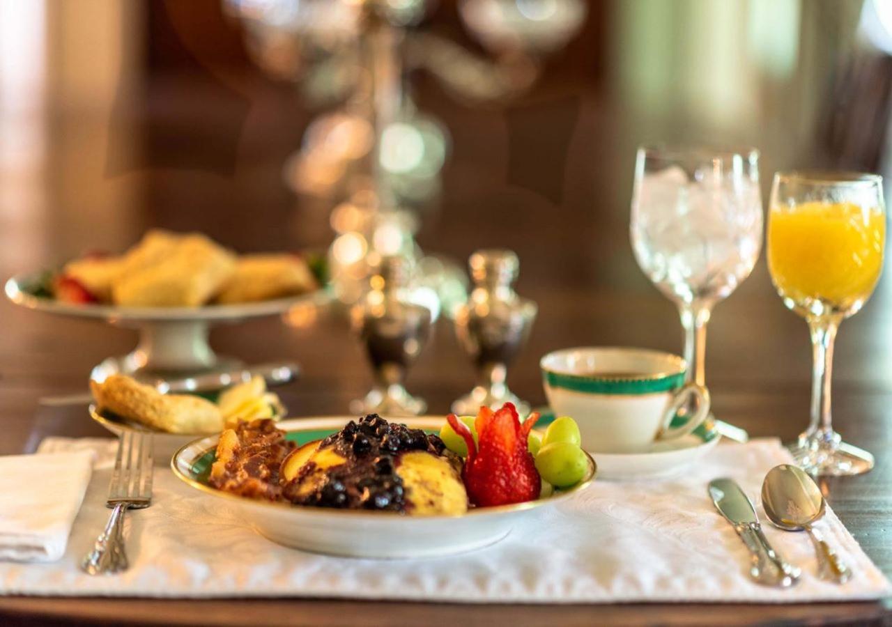 Linden - A Historic Bed And Breakfast ナチェズ エクステリア 写真