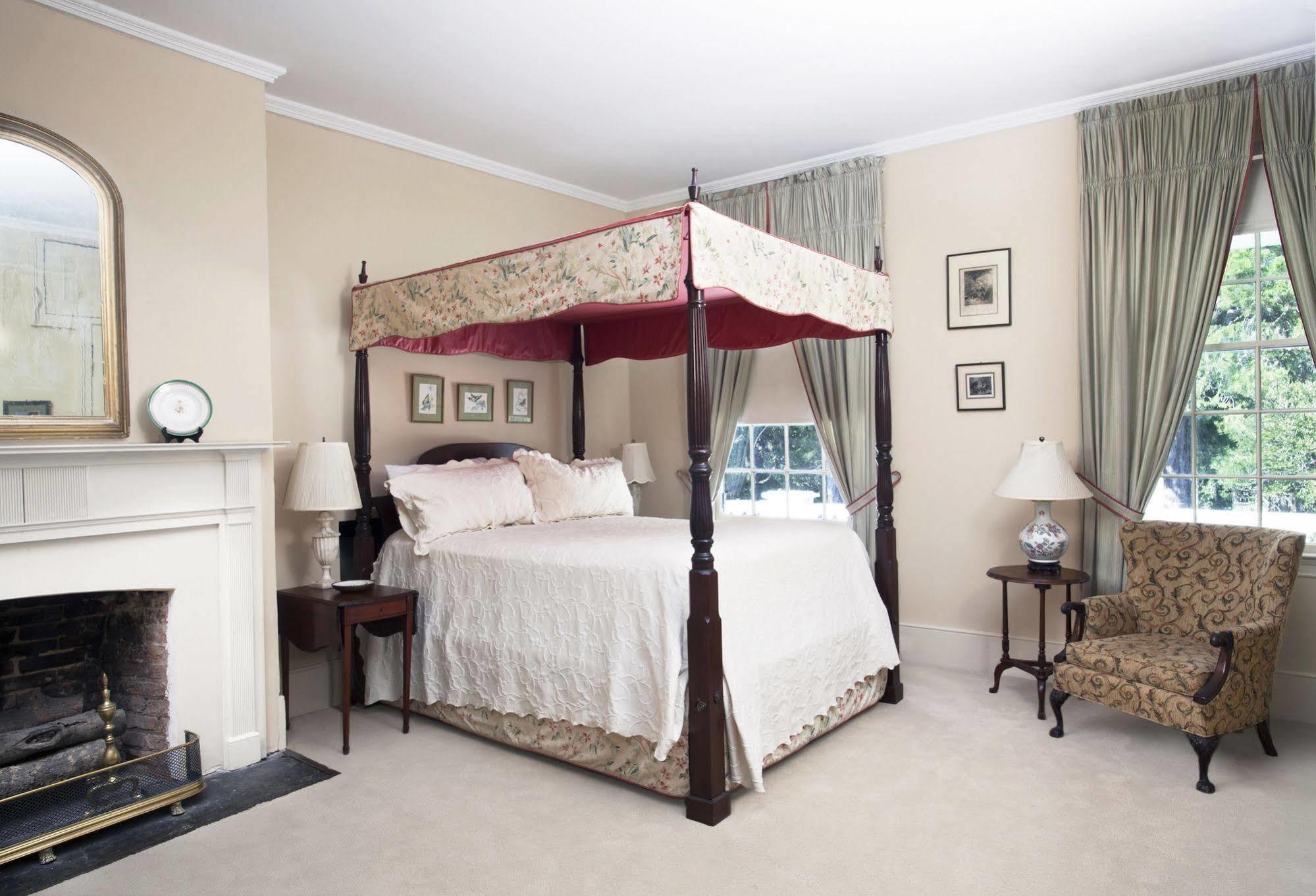 Linden - A Historic Bed And Breakfast ナチェズ エクステリア 写真