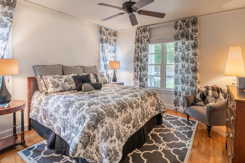 Linden - A Historic Bed And Breakfast ナチェズ エクステリア 写真